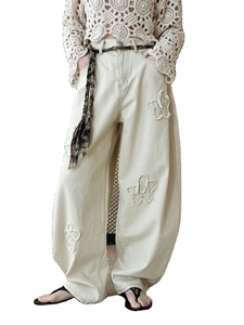 Nouveau <span class=keywords><strong>jean</strong></span> coréen élégant taille haute avec broderie florale, pantalon long ample à jambes larges pour femme - Product Image 1