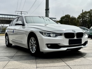 Venta al por Mayor de Autos Usados <span class=keywords><strong>BMW</strong></span> <span class=keywords><strong>Serie</strong></span> <span class=keywords><strong>3</strong></span> <span class=keywords><strong>2015</strong></span> 316i, Sedán con Volante a la Izquierda, en Buen Estado, Autos de <span class=keywords><strong>Segunda</strong></span> <span class=keywords><strong>Mano</strong></span> - Product Image 3
