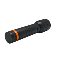 Lampe torche tactique étanche IP65 à zoom, 700LM, portée du faisceau 700-800M, 3000mAh, 7500K, rechargeable par USB, 100+ exclusifs privés
