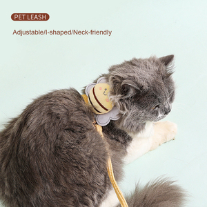 Harnais de chat en forme d'abeille et laisse de chien ensemble sac à dos réglable en polyester pour animaux de compagnie avec décor de ruban pour petits animaux moyens - Product Image 4