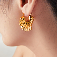 Boucles d'oreilles personnalisées Boucles d'oreilles de luxe légères Boucles d'oreilles en acier inoxydable à double aile en forme de tout-en-un