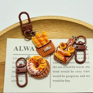 CHENXI Llavero de PVC ecológico con diseño de pan 3D, accesorio divertido para parejas, estudiantes, colgante para bolso, regalo para novia - Product Image 2