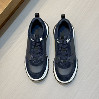 Sneakers décontractées pour hommes en daim et cuir patchwork, à semelle épaisse et lacets, style designer