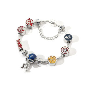 Pulsera <span class=keywords><strong>de</strong></span> Anime Marvel con Dijes <span class=keywords><strong>de</strong></span> Superhéroes, Cadena <span class=keywords><strong>de</strong></span> Joyería, Pulseras <span class=keywords><strong>de</strong></span> Estilo Lindo para Fanáticos, Cadena <span class=keywords><strong>de</strong></span> Mano - Product Image 3