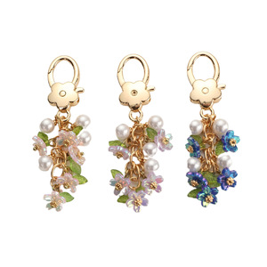 Portachiavi con Fiore e Perla, Ciondolo Floreale Dorato con Nappa per Borsa da Donna, Idea Regalo - Product Image 3
