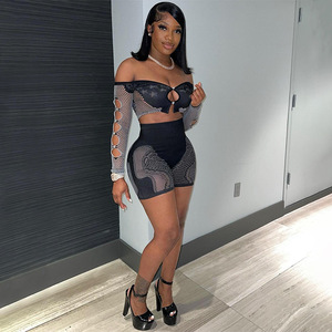 Nouvel ensemble tricoté <span class=keywords><strong>intégré</strong></span> 2024 pour <span class=keywords><strong>femme</strong></span> : haut asymétrique à manches longues et <span class=keywords><strong>short</strong></span> moulant à taille haute - Product Image 1