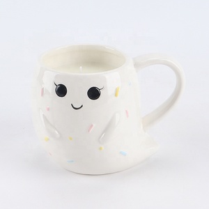 Bougie en céramique en forme de teckel « Holly <span class=keywords><strong>Jolly</strong></span> » – Bougie parfumée de Noël – Cadeau pour les amoureux des chiens – Vente en gros - Product Image 5