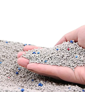 Litière pour chat en bentonite de qualité supérieure Umico de l'usine OEM, 1-3 mm, forte agglomération, faible poussière, forme sphérique, parfum personnalisé, 4 kg/sac - Product Image 2