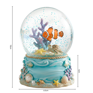 Globo di Neve Natalizio Personalizzato con Paesaggio Marino, Corallo e Tartaruga Marina Dipinti a Mano in Resina, Mondo Sottomarino Glitterato - Product Image 2