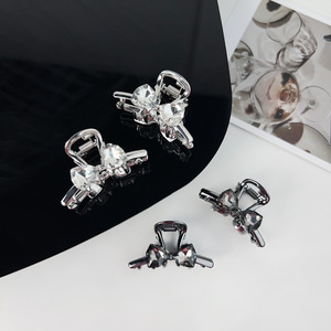 Persoonlijkheid Eigenzinnig Gothic Stijl Gelegeerd Spider Haarclip Halloween Mode Temperament Diamant Ingelegd Elegante Haai Clip - Product Image 3