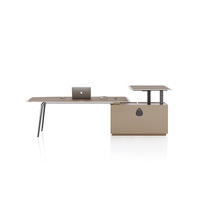 Bureau de direction en L avec table d'appoint réglable en hauteur intégrée, armoire de rangement et pieds en métal