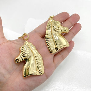 Gold Giraffe Pendant Necklace Animal Fine <strong>Jewellery</strong> for Women <strong>Made</strong> <strong>in</strong> Turkey - Product Image 2