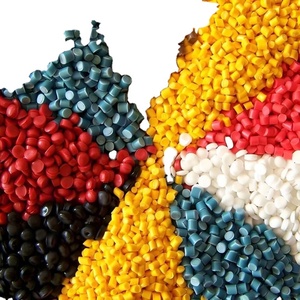 Vajilla Alfombrilla antideslizante Partículas de PVC Taza de agua Gránulos compuestos de PVC transparentes Grado de moldeo 100% Pureza Certificación ISO - Product Image 1