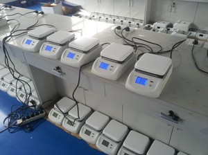 خلاط مغناطيسي رقمي للمختبرات مع لوحة تسخين JKI طراز JK-DMS-HS - Product Image 5