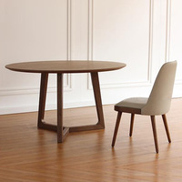 Table à manger ronde en bois massif au design nordique moderne - Durable et écologique, meuble de maison assemblé et peu encombrant