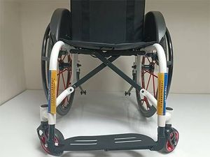 Silla de Ruedas Ligera y Plegable de Alta Gama con Liberación Rápida para Ocio y Deporte, con Núcleos Ajustables y Doble Amortiguación para Personas con Discapacidad - Product Image 5