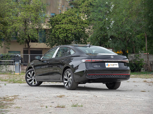 Prenotazione 2024 per Volkswagen <span class=keywords><strong>Passat</strong></span> Sedan 1.5L Turbo Automatico Veicolo a Nuova Energia - Product Image 4