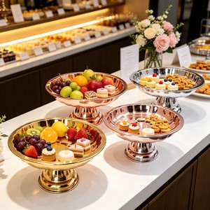 Assiettes de service modernes de luxe en métal avec support, design rond et solide pour présentation de desserts de fête, finition or, or rose, argent - Product Image 3