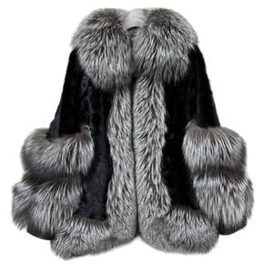 <span class=keywords><strong>Cappotto</strong></span> in Vera Pelliccia di Visone <span class=keywords><strong>Nero</strong></span> Personalizzato <span class=keywords><strong>con</strong></span> Collo e Polsini in Pelliccia di Volpe Argentata per Donna - Product Image 1