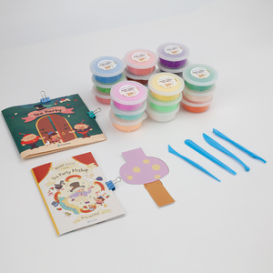 Kit de Pâte à <span class=keywords><strong>Modeler</strong></span> Premium Personnalisé OEM pour l'Écriture d'Histoires, Ensemble Cadeau d'Argile Auto-Séchante avec Accessoires de Scène en Papier et Carte de Jeu de Société - Product Image 2