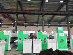 Ligne de poinçonnage automatique d'aiguille de tissu de <span class=keywords><strong>géotextile</strong></span> non tissé Tissu de coton motorisé faisant la machine Capacité 200-350 kg/h - Product Image 6