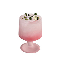 Gobelet à cocktail givré de beauté de qualité supérieure jus rose côtelé flûte à champagne verre à vin à manche court