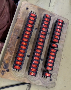 HB ST-001 thiết bị điện quá tải điện bảo vệ mạch ngắt thiết lập lại với các chỉ số được chiếu sáng màu đỏ xanh - Product Image 4