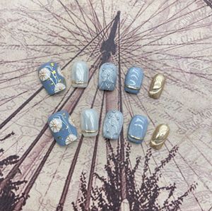 <span class=keywords><strong>Uñas</strong></span> Postizas <span class=keywords><strong>Cortas</strong></span> con Diseño de Ojo de Gato <span class=keywords><strong>Azul</strong></span> Bohemio y Cuadros Pintados a Mano, Estilo Nuevo para Piel Clara - Product Image 1