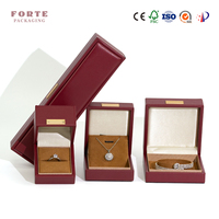 Boîte à bijoux FORTE Classic, boîte à anneaux de luxe en cuir PU, boîtes à bijoux personnalisées bordeaux avec logo en feuille d'or