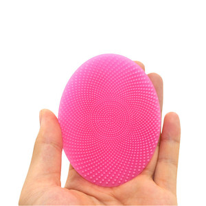 <b>Silicone</b> Facial Cleansing Brush Round Manual Beauty <b>Tool</b> For Face Cleaning - Product Image 1