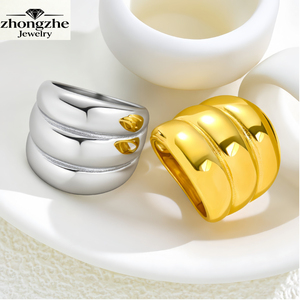 Anello Largo Personalizzato Zhongzhe CE, Moda Semplice in Acciaio Inossidabile 316L Placcato Oro 18K, Antiossidante e Impermeabile - Product Image 1