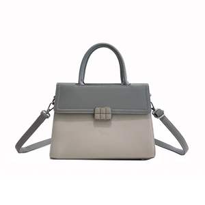 Bolso Bandolera Moderno para Mujer, de Gran Capacidad, con Forro de Cuero, Diseño Hecho a Mano con Contraste de Color - Product Image 5