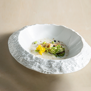 Service de vaisselle en porcelaine résistante au four, nouvelle collection 2023, style italien et français, créativité unique, assiette à soupe en céramique blanche de 10 pouces - Product Image 2