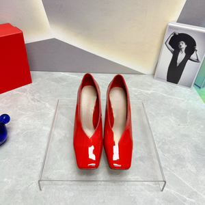 Elegantes Zapatos de Tacón Cerrados con Hebilla, Impermeables, Transpirables y Antideslizantes para Uso Casual y Formal Valentinos - Product Image 1