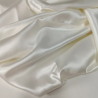 Tissu en soie de mûrier 100% pure, couleur blanche |   Soie naturelle de qualité export pour l'industrie du vêtement et de la mode
