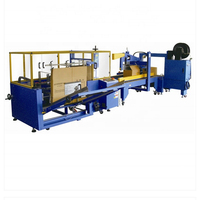 Monteur de boîte de machine pliante de caisse de carton ancien avec la roulette de mouvement