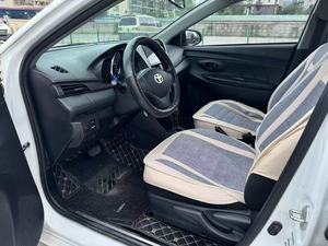 <span class=keywords><strong>2019</strong></span> <span class=keywords><strong>Toyota</strong></span> Yar-is L 15L CVT 1105kg Peso en vacío 42L Tanque 170kmh Luces halógenas Diario Commuter - Product Image 4