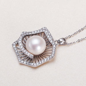 Colgante de Perlas de Agua Dulce de Zhuji, Estilo Étnico, Color Blanco Dorado, Joyería Famosa en Internet, Suministrada por el Vendedor - Product Image 4