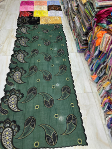 Grand Châle Respirant en Coton « Big Mama » 240*110 cm, <span class=keywords><strong>Foulard</strong></span> Floral Style Dubaï pour <span class=keywords><strong>Femme</strong></span> Musulmane, Africaine ou Indienne, Tendance Ethnique et Plein Air - Product Image 5