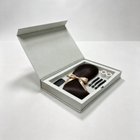 Boîte cadeau personnalisée à couvercle magnétique avec insert en carton, emballage rigide de luxe pour la présentation de perruques, extensions de cheveux, coffrets cadeaux
