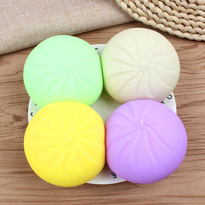 ของเล่นบีบคลายเครียดรูปซาลาเปาขนาดใหญ่ สีสันสดใส ของเล่นจำลองอาหารซาลาเปาตุ๋น บีบแล้วคืนรูปช้า - Product Image 4