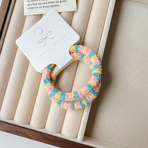 F077 Set 2 Pezzi Elastici per Capelli in Bambù Lavorato a Maglia Bicolore Crema 5 CM, All'ingrosso, per Coda di Cavallo Donna, Nuovi Prodotti 2026 - Product Image 6