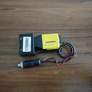 Caméra de vision industrielle intelligente Cognex IS2000AC dédiée à la détection de défauts OCR - Product Image 1