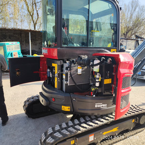 Mini Escavatore Versatile da 3,5 Tonnellate <span class=keywords><strong>con</strong></span> Design Zero Tail, Motore <span class=keywords><strong>con</strong></span> Pompa Idraulica Importata per Posa Cavi Stradali e Drenaggio - Product Image 2