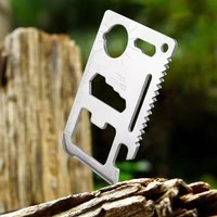 Couteau de survie multifonctionnel en acier inoxydable pour la randonnée et l'aventure.
