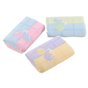 Toalla de Algodón Puro para Niños 25x50cm, Color Sólido, Absorbente, Sin Pelusas, para Jardín de Infancia, Lavado de Cara y Manos, Logotipo Personalizado Disponible - Product Image 2