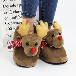 Pantuflas Navideñas Personalizadas al por Mayor, Lindas Pantuflas de Peluche para Dormitorio, Pantuflas Navideñas para Mujer - Product Image 5