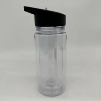 Nouvelle arrivée 10oz boule à neige en plastique à double paroi bouteille d'eau pour enfants livrée avec trou pré-percé et bouchons