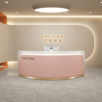 Bureau de réception moderne simple et incurvé pour le magasin de vêtements de salon de beauté d'hôtel-Caisse enregistreuse de peinture cuite au four