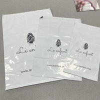 Sacs d'expédition en plastique personnalisés pour vêtements, sacs d'expédition en polyéthylène de marque, sacs d'emballage pour colis 10x13 pour vêtements et chaussures